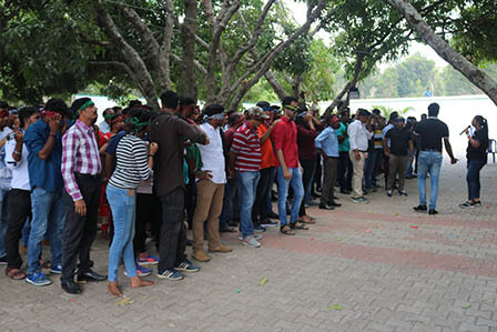 Blind Mind Team Building Activity