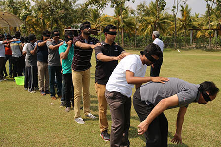 Blind Mind Team Building Activity
