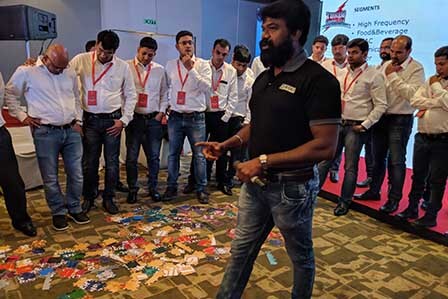 Puzzle Pieces Team Building