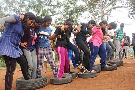 Caterpillar Traverse Team Building