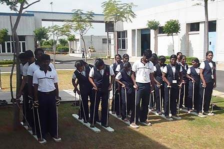 Quadruped, Plank Walk Team Building Activity