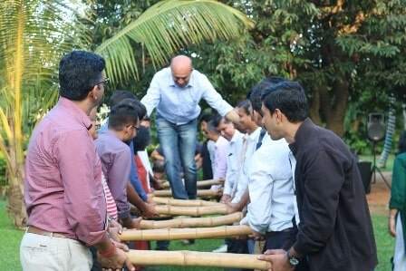 Human Ladders Team Building Activity
