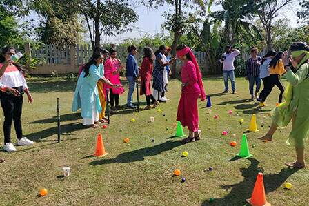 Corporate Team Building Activities and Games, Team Outing Activities